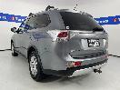 Thumbnail '5' of Mitsubishi Outlander
