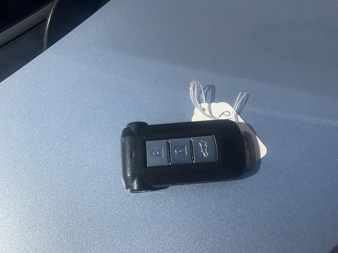 Photo '7' of Mitsubishi Outlander Phev Photo '7' of Mitsubishi Outlander Phev