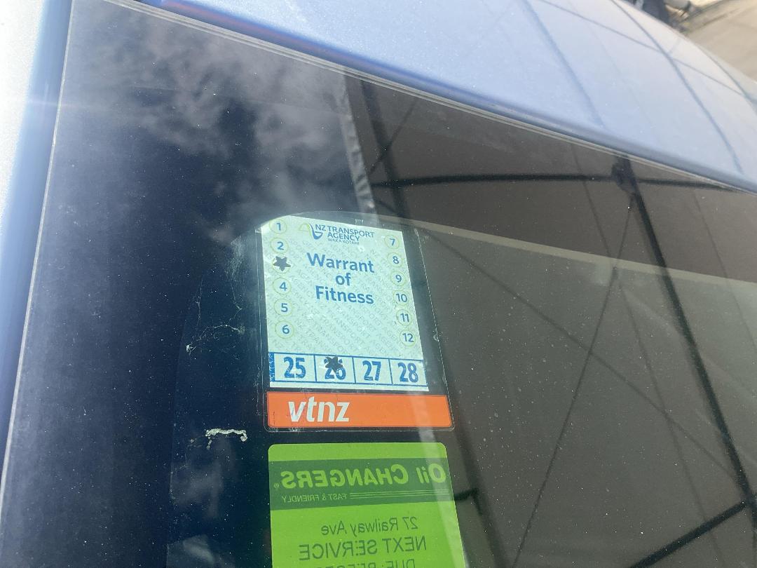 Photo '14' of Mitsubishi Outlander Phev Photo '14' of Mitsubishi Outlander Phev