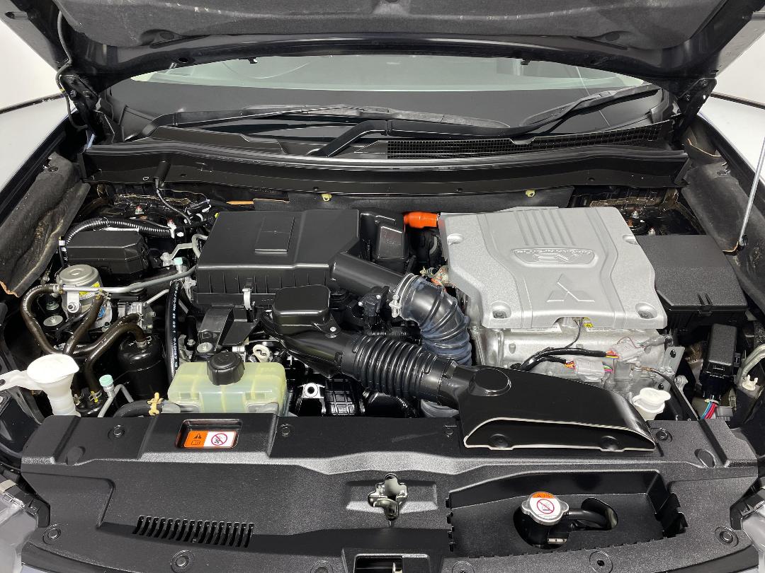 Photo '13' of Mitsubishi Outlander