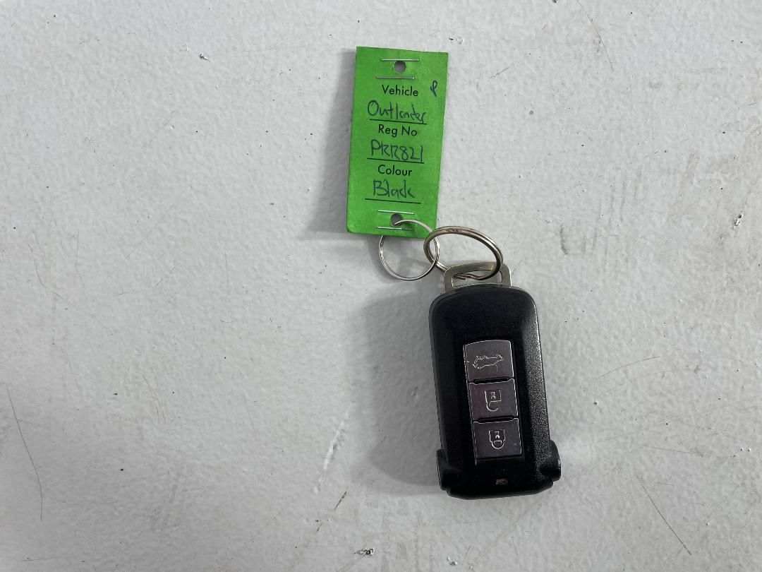 Photo '22' of Mitsubishi Outlander