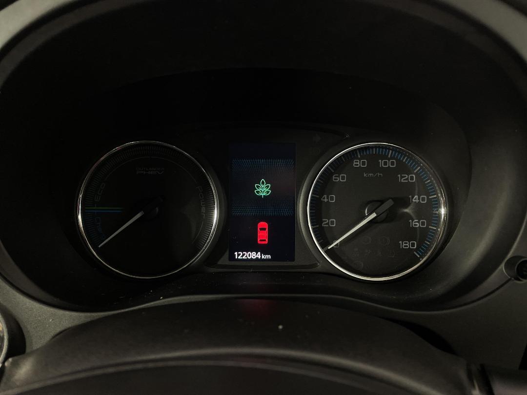 Photo '21' of Mitsubishi Outlander