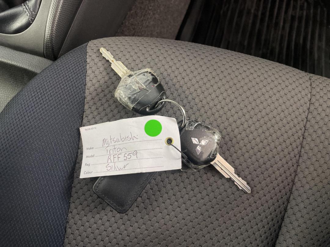 Photo '22' of Mitsubishi Triton Photo '22' of Mitsubishi Triton