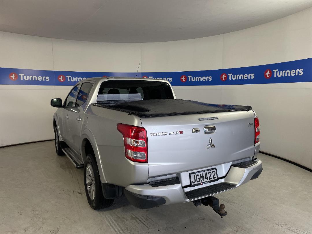 Photo '5' of Mitsubishi Triton