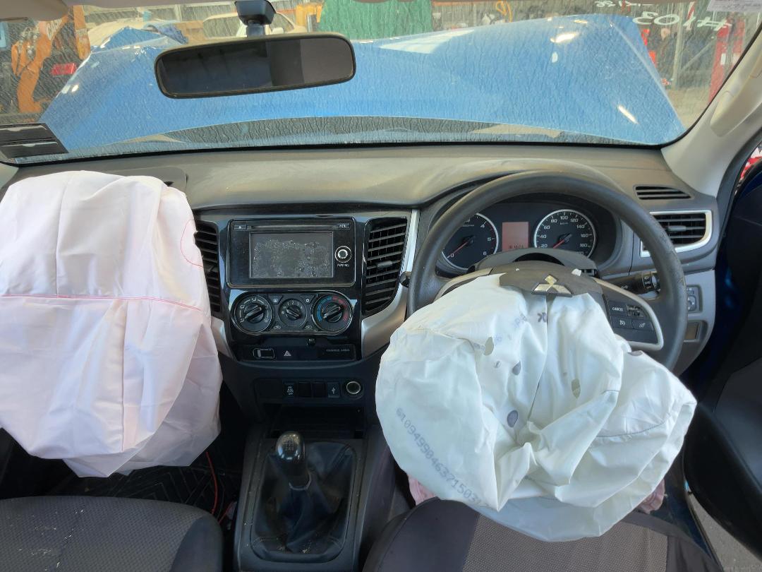 Photo '20' of Mitsubishi Triton D/CAB GLX