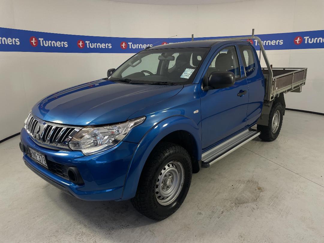 Photo '4' of Mitsubishi Triton