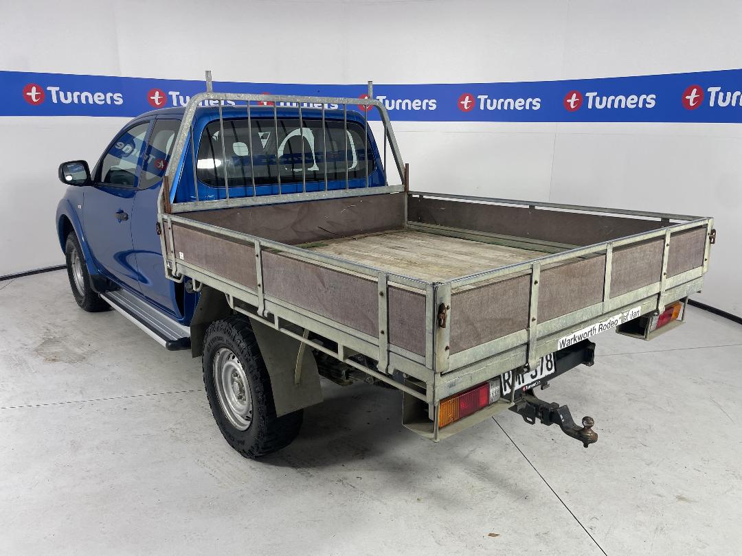 Photo '5' of Mitsubishi Triton