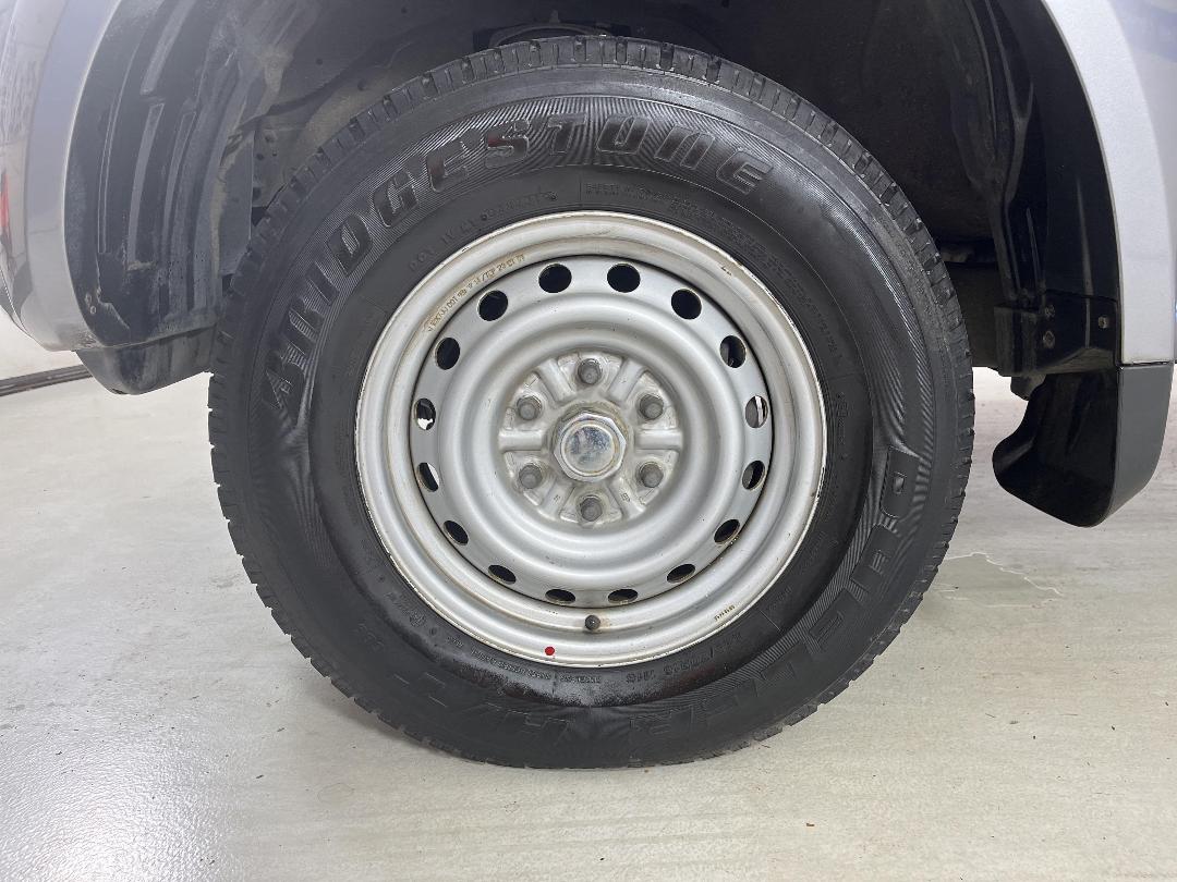 Photo '10' of Mitsubishi Triton