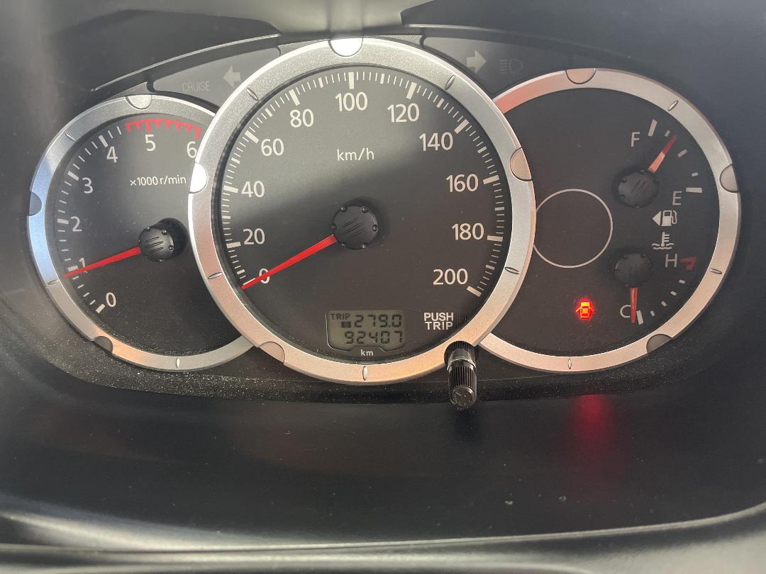 Photo '27' of Mitsubishi Triton