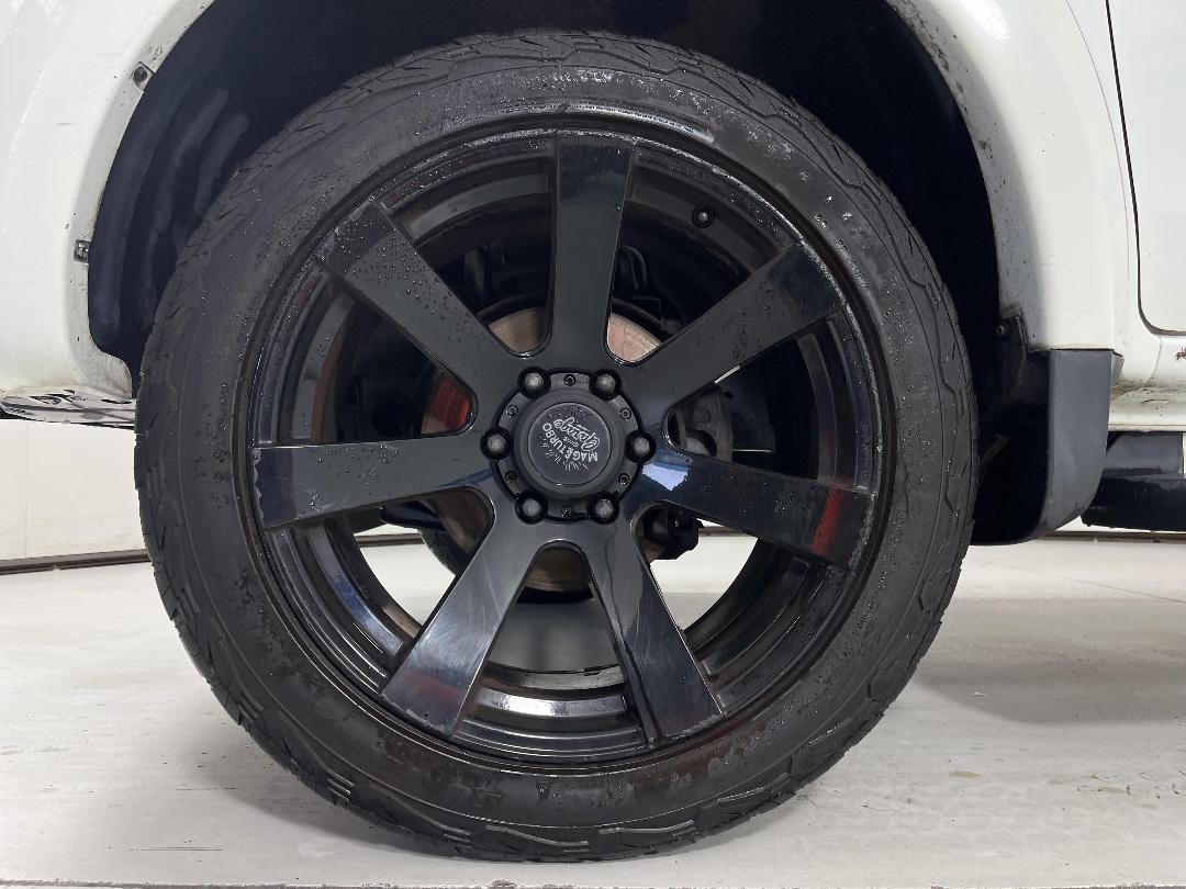 Photo '10' of Mitsubishi Triton