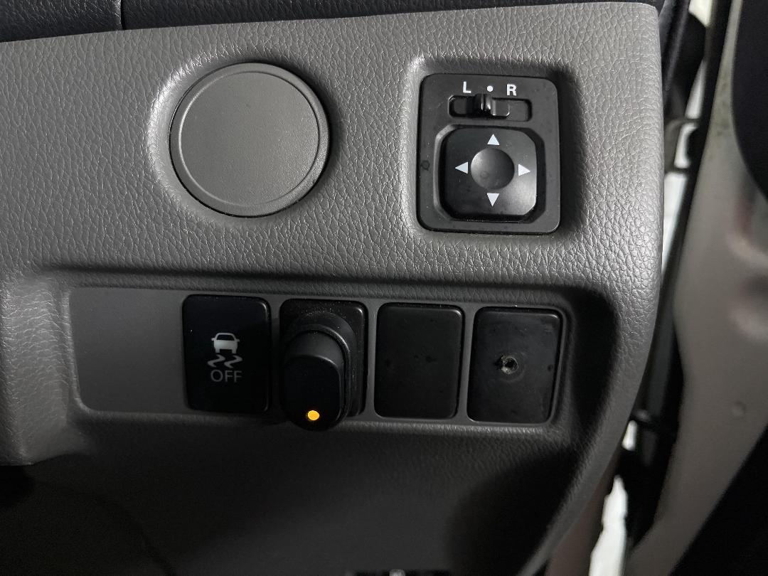 Photo '25' of Mitsubishi Triton