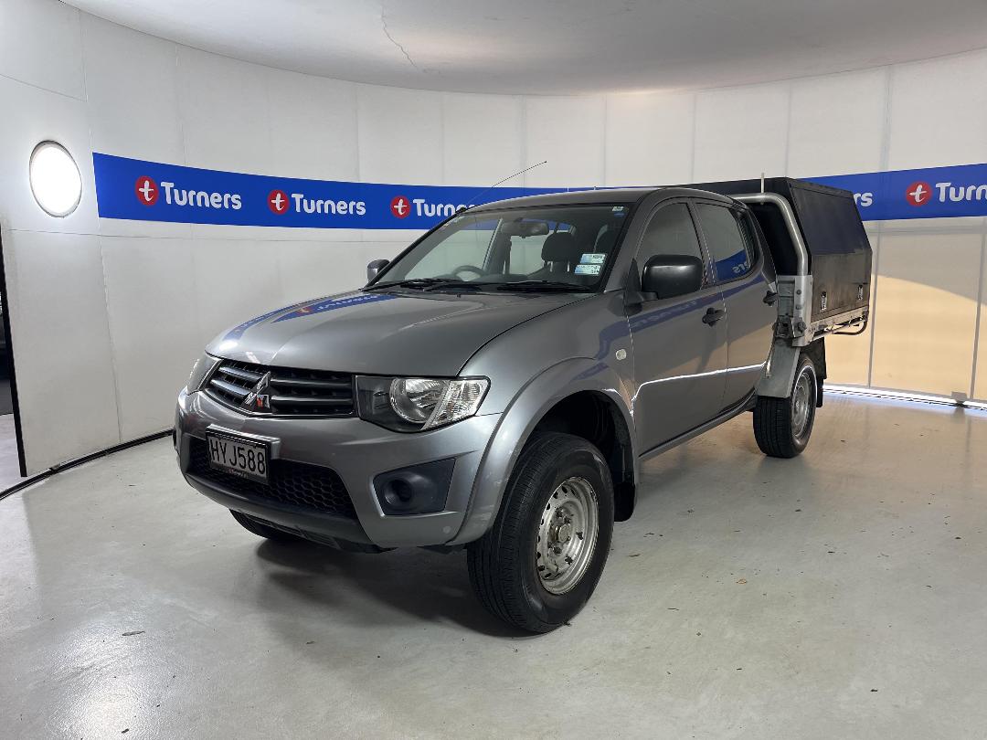 Photo '4' of Mitsubishi Triton