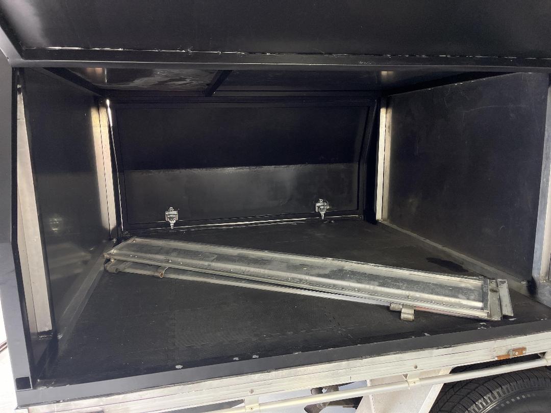 Photo '14' of Mitsubishi Triton