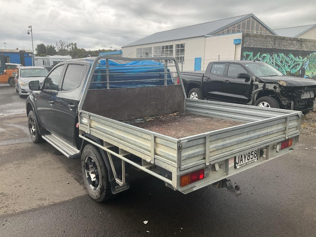 Photo '4' of Mitsubishi Triton Dcab C GLX Photo '4' of Mitsubishi Triton Dcab C GLX