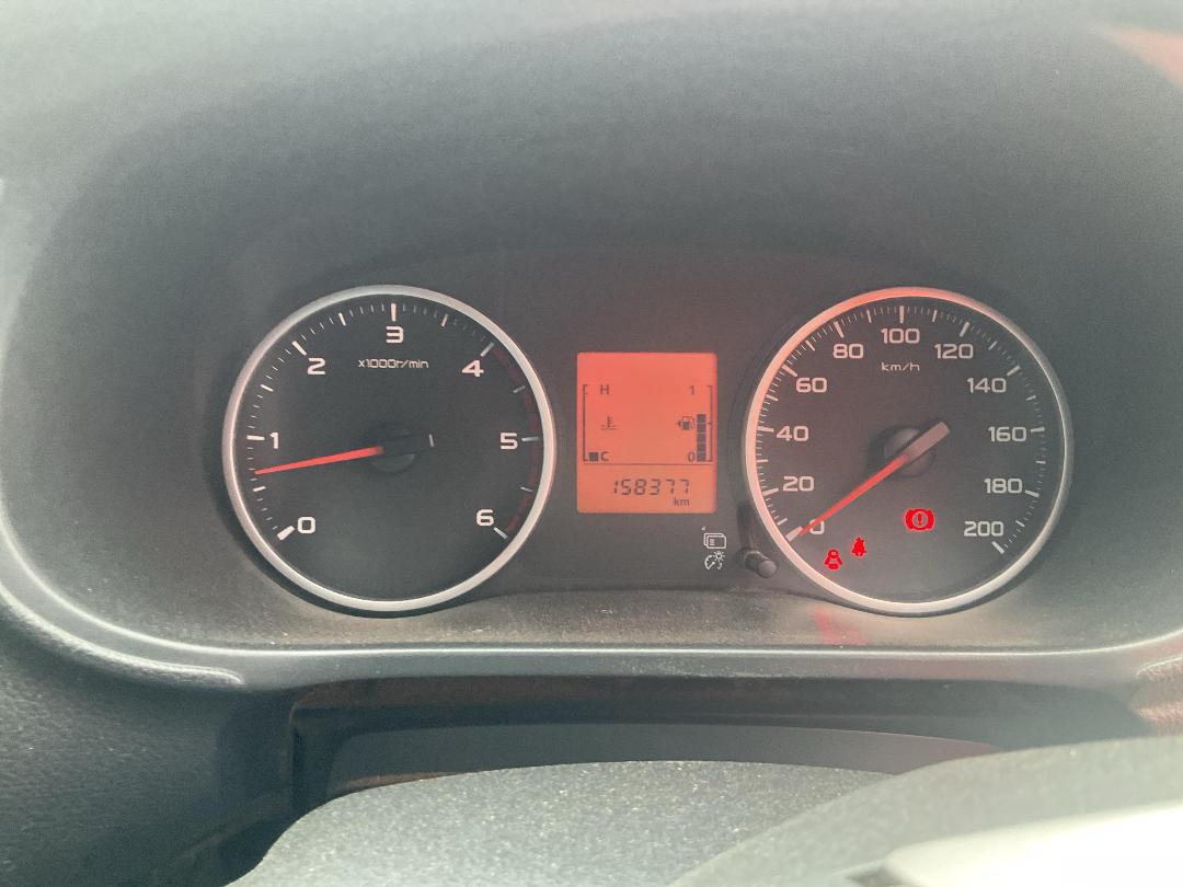 Photo '13' of Mitsubishi Triton Dcab C GLX Photo '13' of Mitsubishi Triton Dcab C GLX