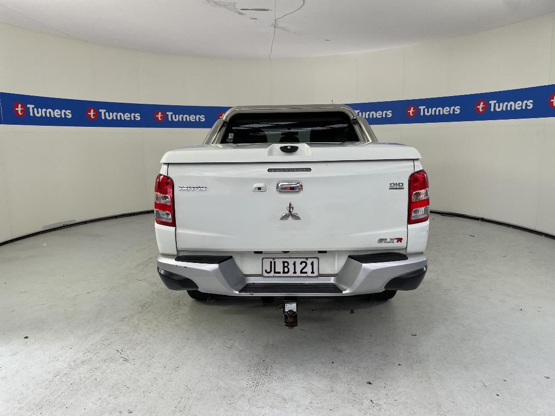 Photo '6' of Mitsubishi Triton Photo '6' of Mitsubishi Triton