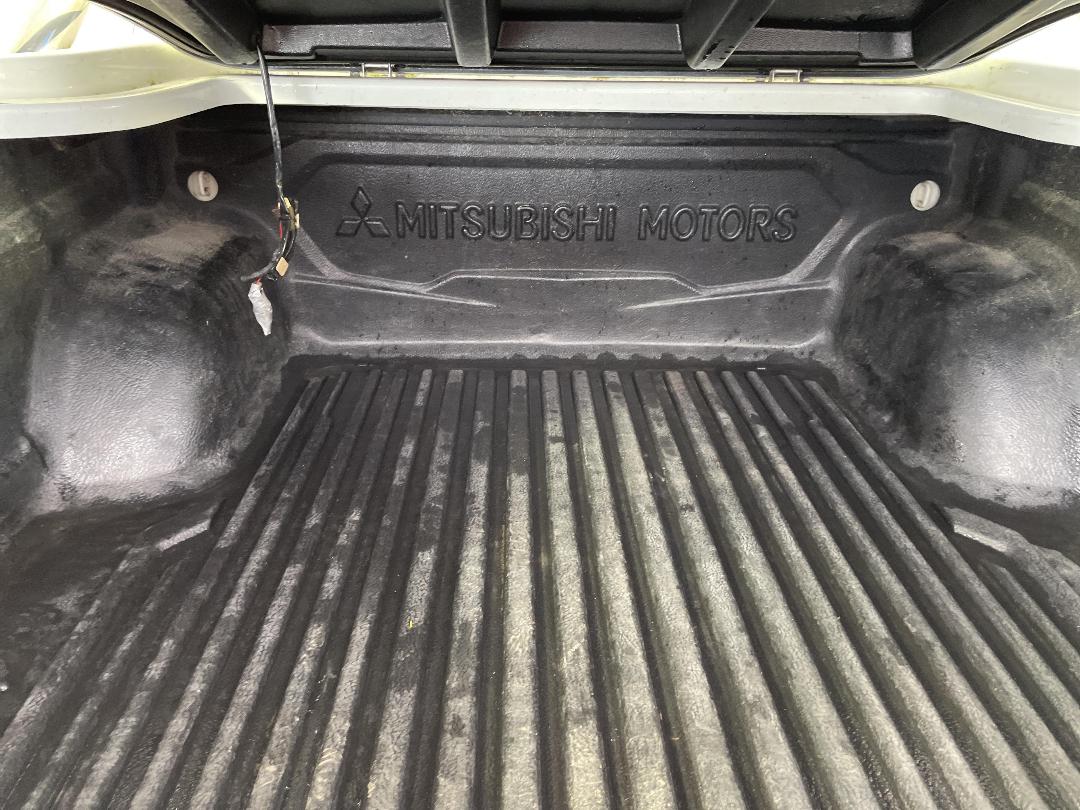 Photo '14' of Mitsubishi Triton Photo '14' of Mitsubishi Triton