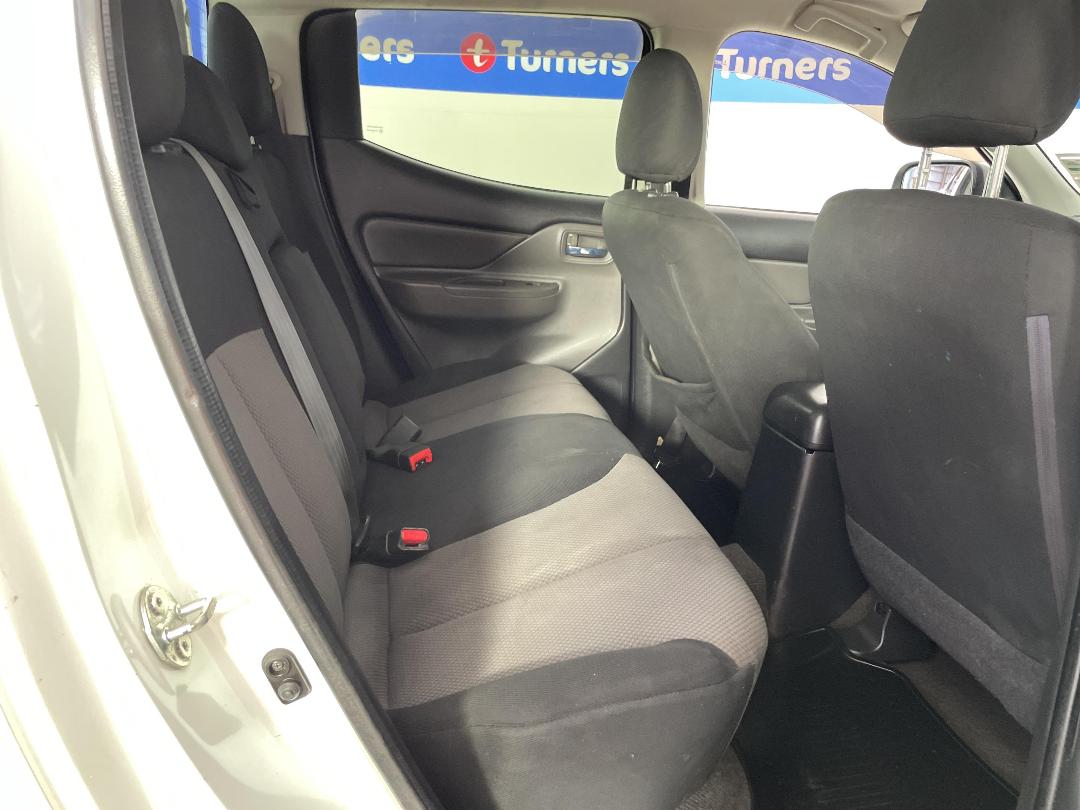 Photo '20' of Mitsubishi Triton Photo '20' of Mitsubishi Triton