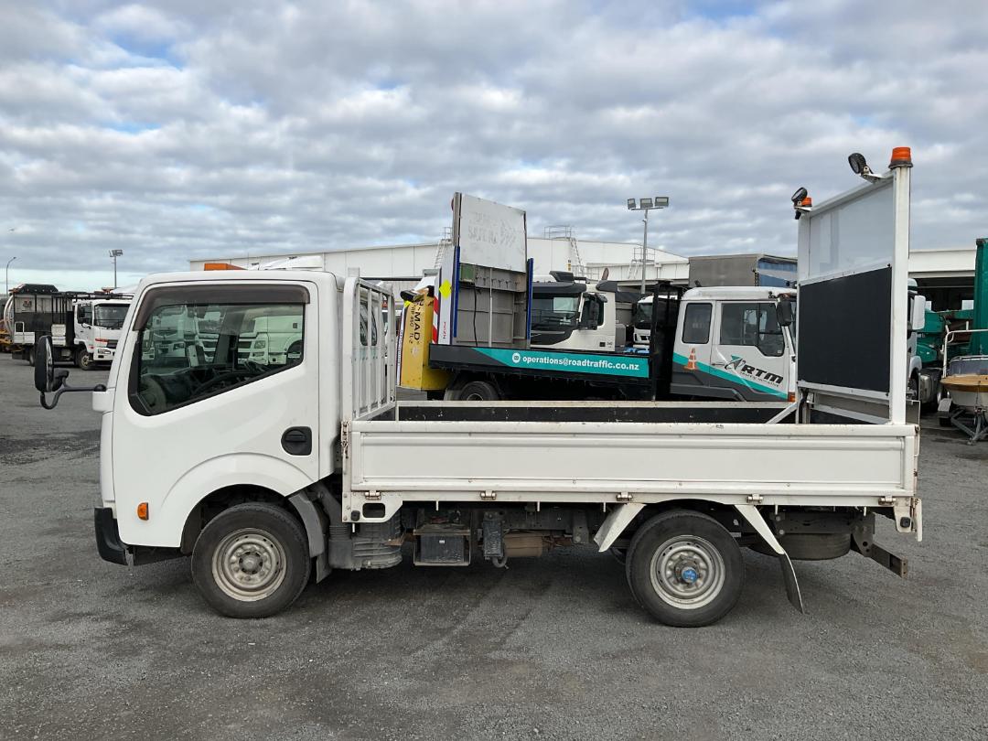 Photo '7' of Nissan Atlas Traffic Management Photo '7' of Nissan Atlas Traffic Management