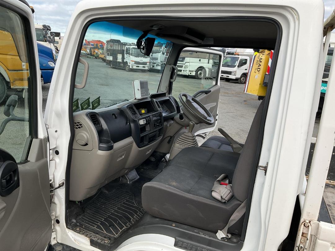 Photo '13' of Nissan Atlas Traffic Management Photo '13' of Nissan Atlas Traffic Management