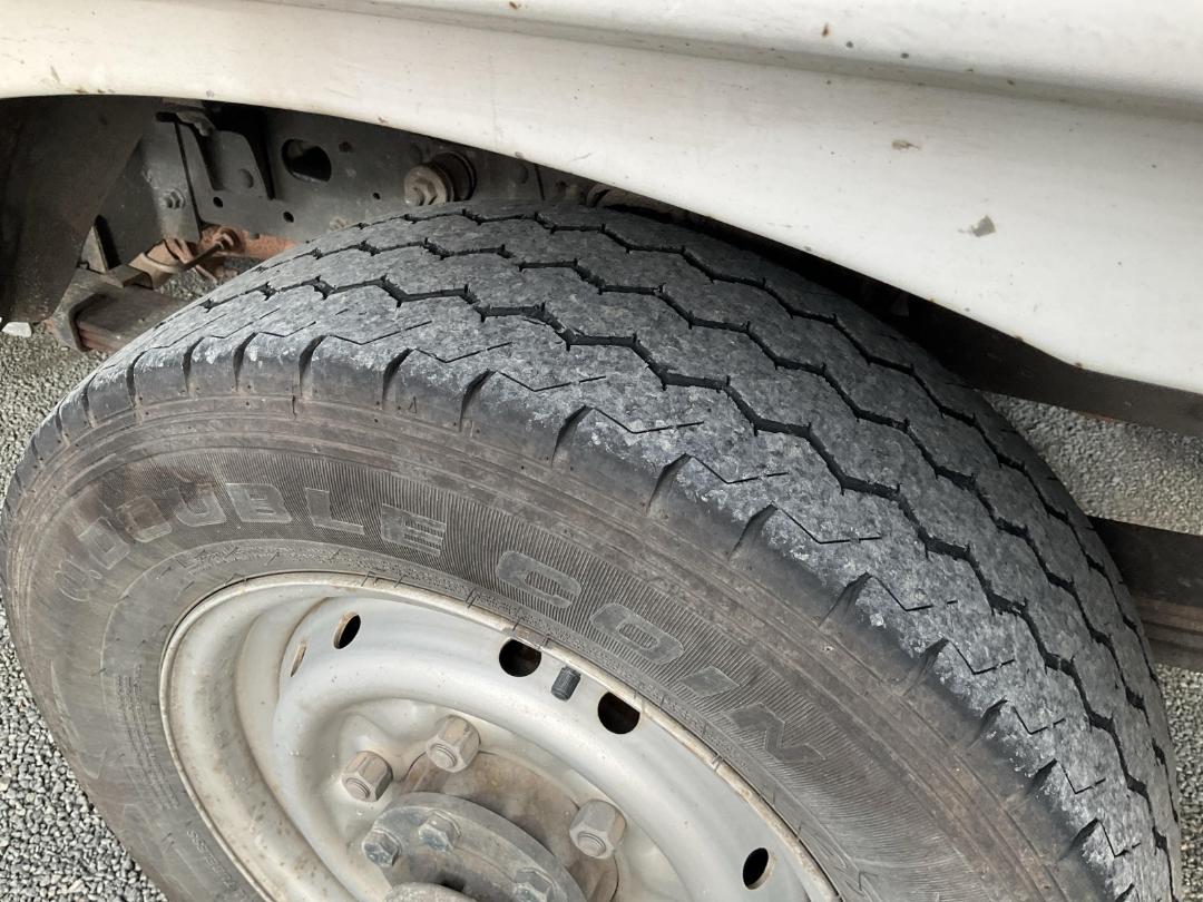 Photo '37' of Nissan Atlas Traffic Management Photo '37' of Nissan Atlas Traffic Management