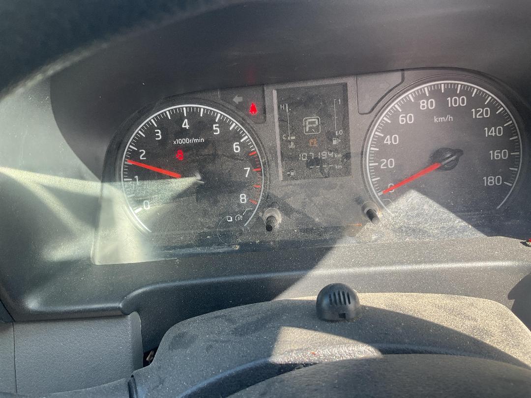 Photo '8' of Nissan Caravan NV350 Photo '8' of Nissan Caravan NV350