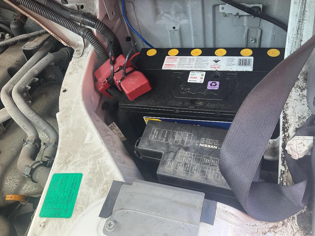 Photo '13' of Nissan Caravan NV350 Photo '13' of Nissan Caravan NV350