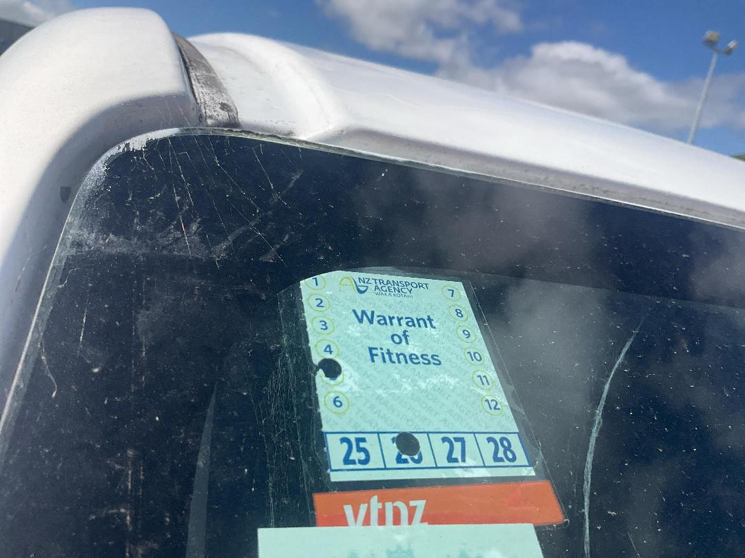 Photo '14' of Nissan Caravan NV350 Photo '14' of Nissan Caravan NV350