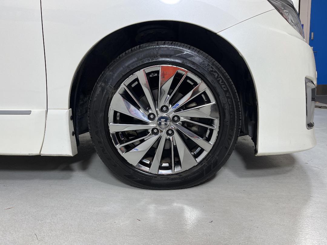 Photo '9' of Nissan Elgrand Photo '9' of Nissan Elgrand