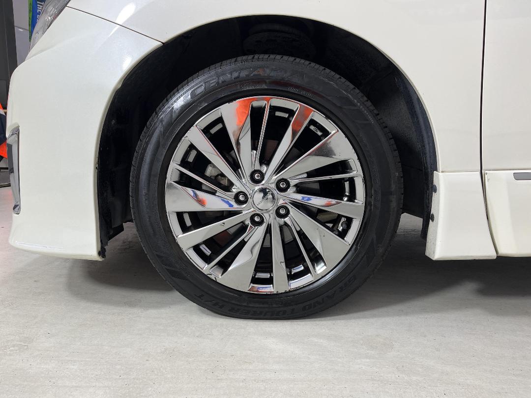 Photo '10' of Nissan Elgrand Photo '10' of Nissan Elgrand