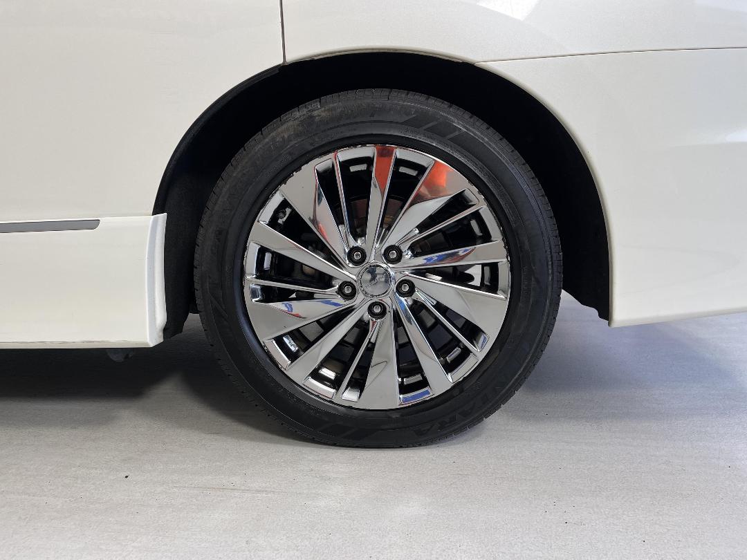 Photo '11' of Nissan Elgrand Photo '11' of Nissan Elgrand