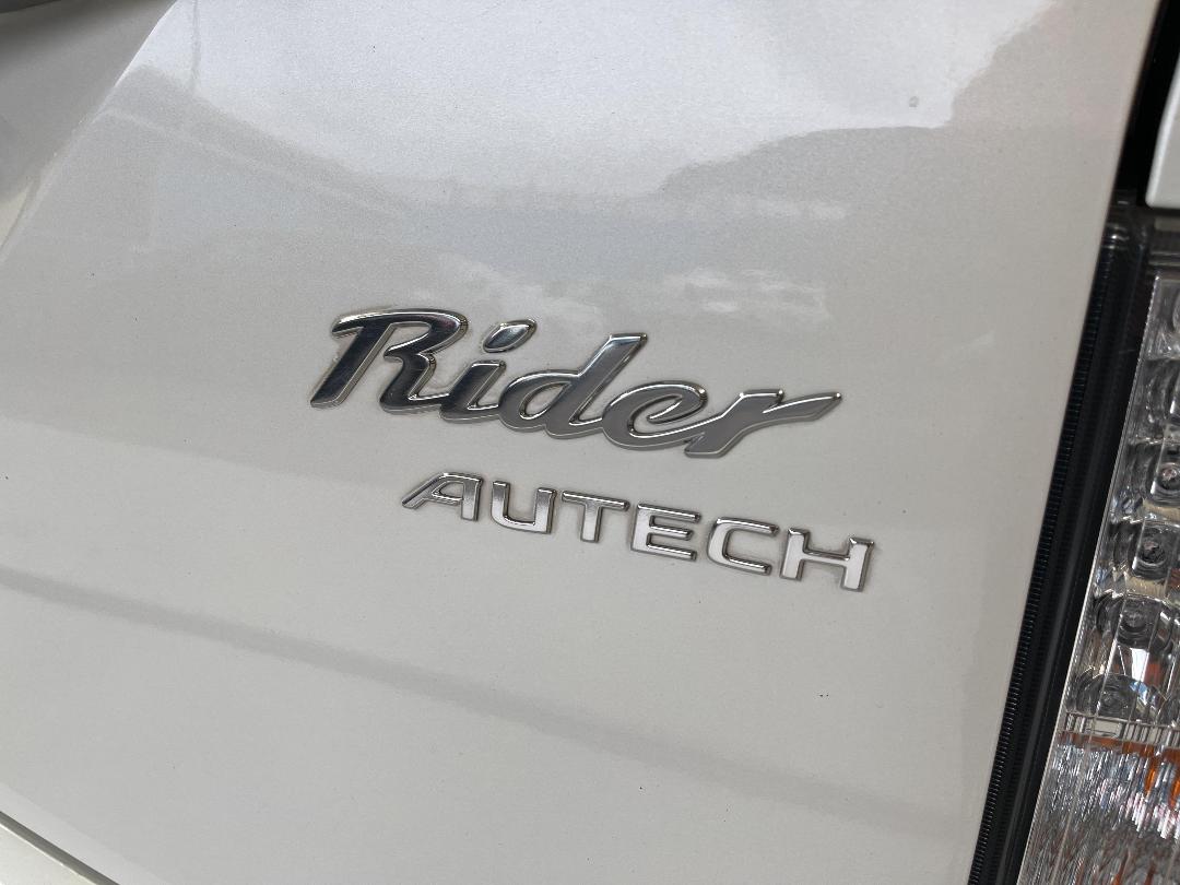 Photo '26' of Nissan Elgrand Photo '26' of Nissan Elgrand