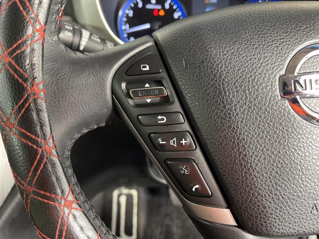 Photo '32' of Nissan Elgrand Photo '32' of Nissan Elgrand