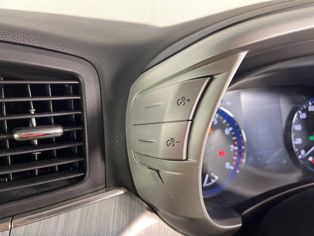 Photo '33' of Nissan Elgrand Photo '33' of Nissan Elgrand