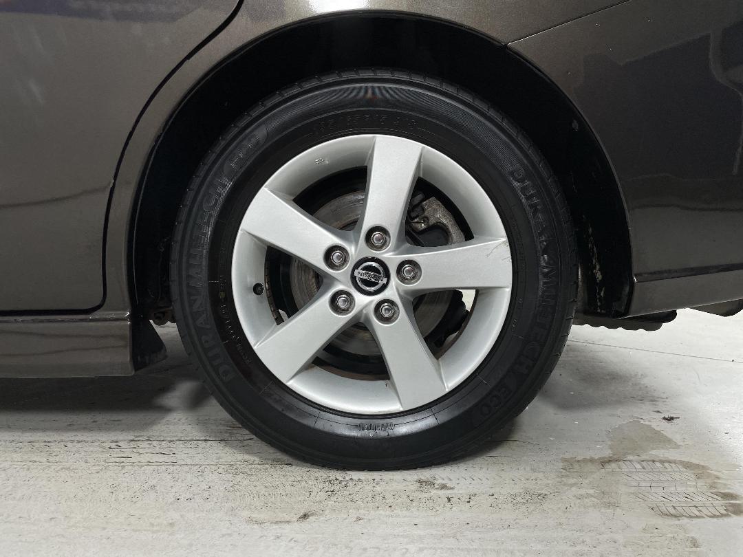 Photo '11' of Nissan Lafesta