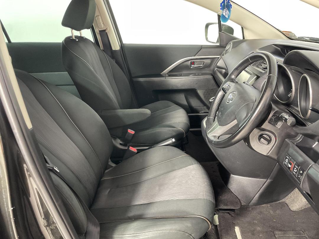 Photo '16' of Nissan Lafesta