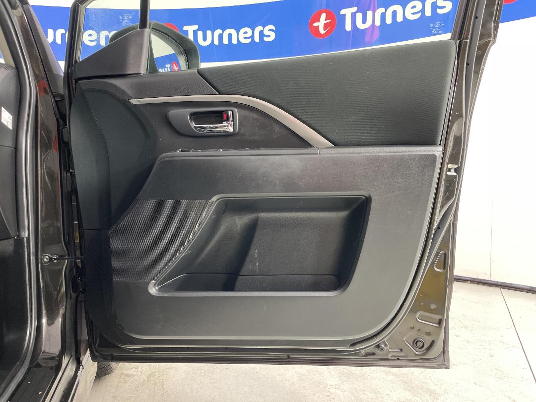 Photo '15' of Nissan Lafesta