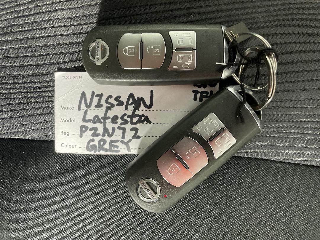 Photo '22' of Nissan Lafesta