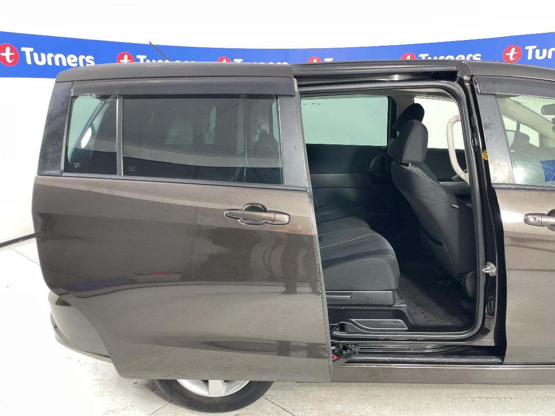 Photo '19' of Nissan Lafesta