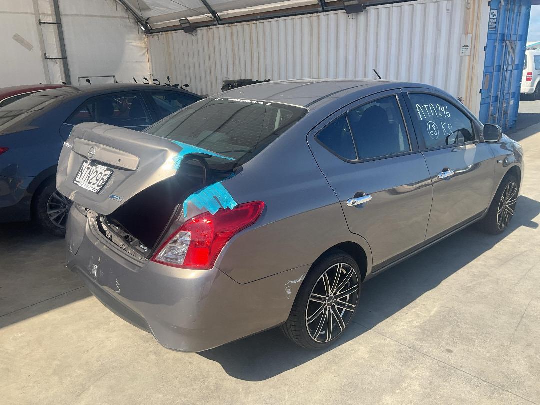 Photo '6' of Nissan Latio