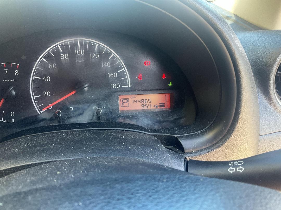 Photo '8' of Nissan Latio