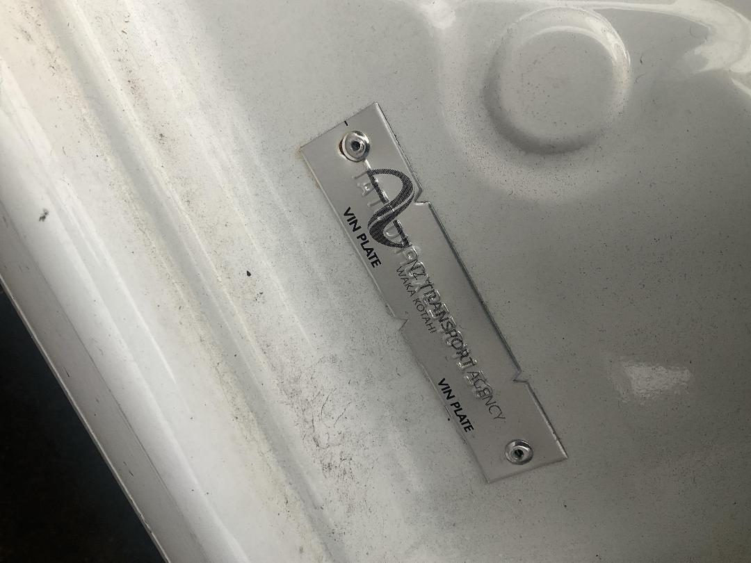 Photo '17' of Nissan Latio Photo '17' of Nissan Latio