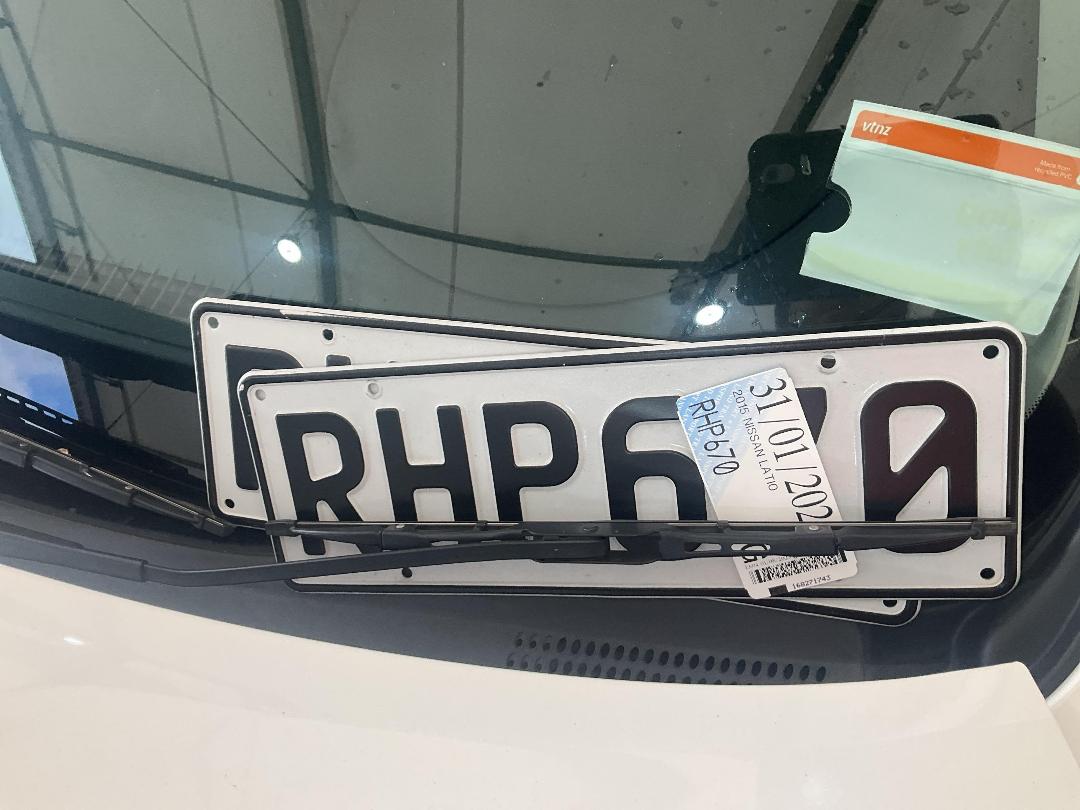 Photo '26' of Nissan Latio Photo '26' of Nissan Latio