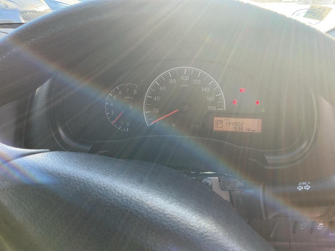 Photo '21' of Nissan Latio