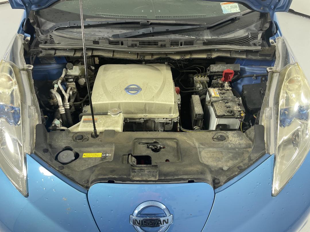 Photo '11' of Nissan Leaf