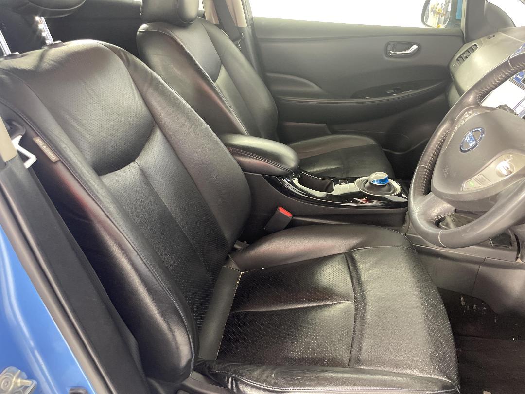 Photo '14' of Nissan Leaf