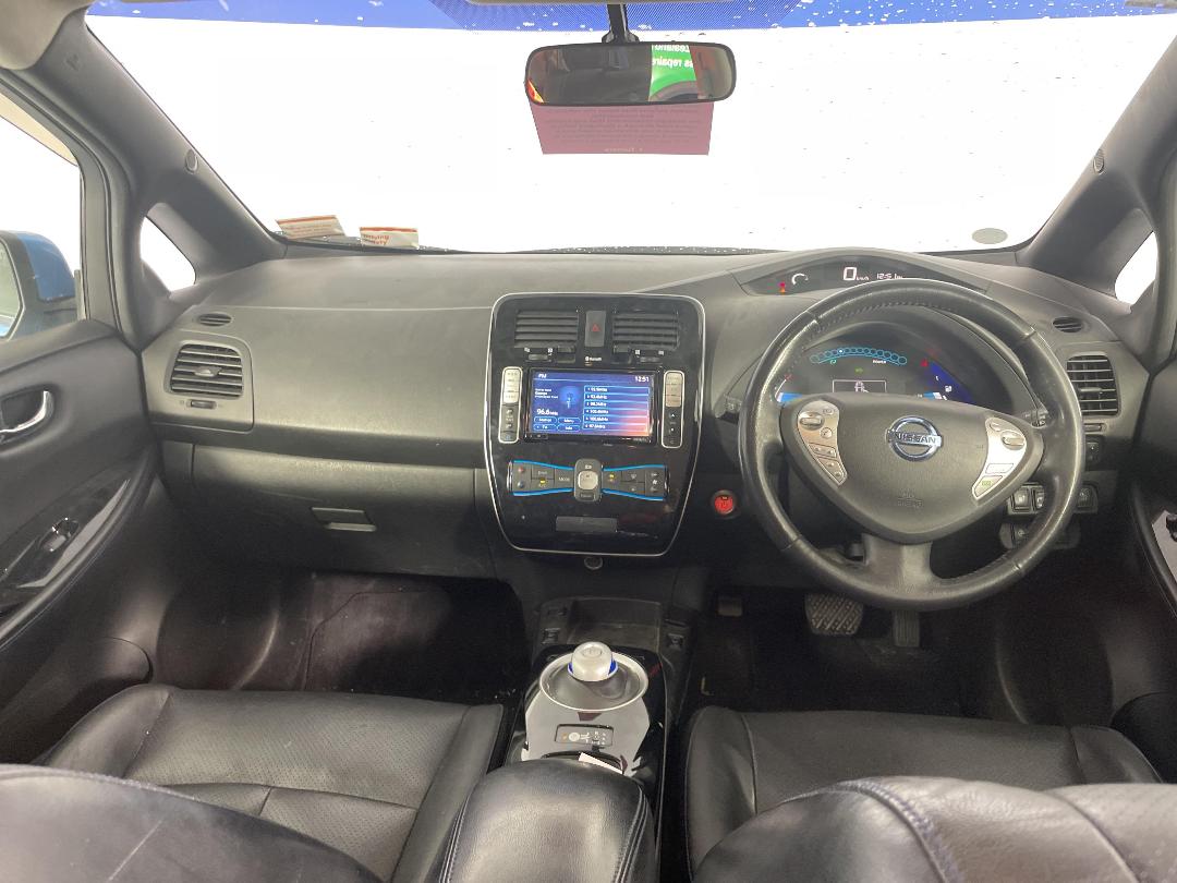 Photo '15' of Nissan Leaf