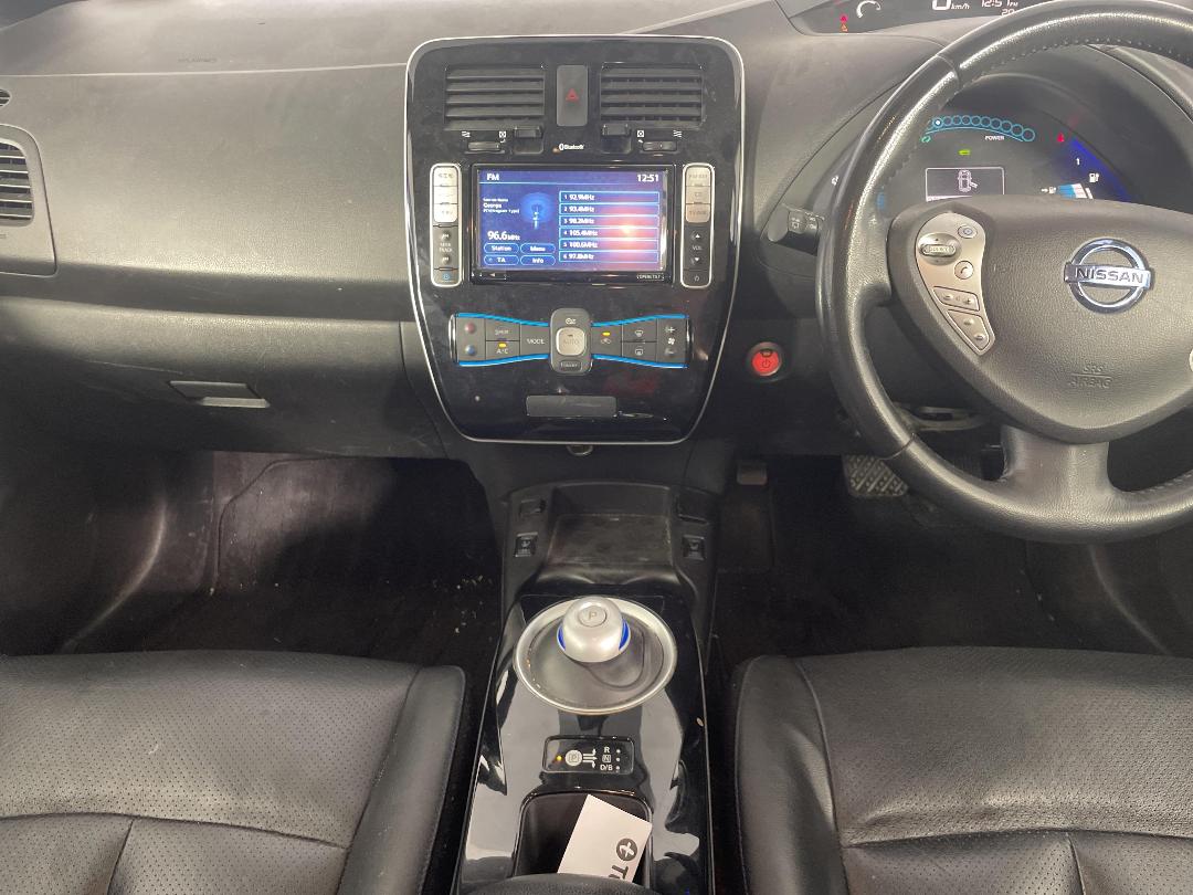 Photo '16' of Nissan Leaf