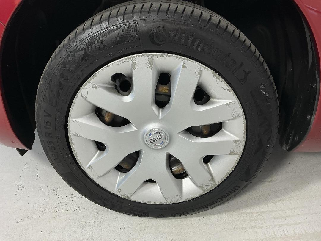 Photo '10' of Nissan Leaf