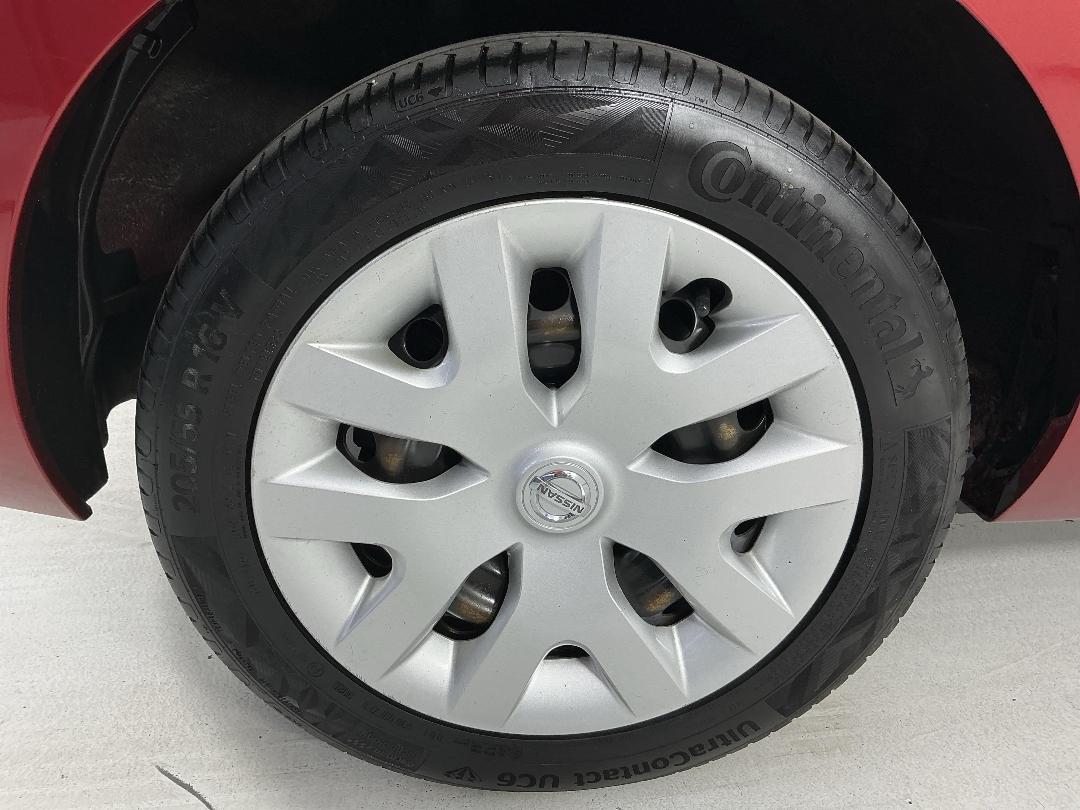 Photo '12' of Nissan Leaf